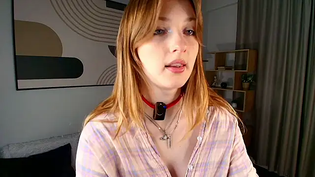 ShantaeClaybourn online show from April 3, 2026, 4:49 pm