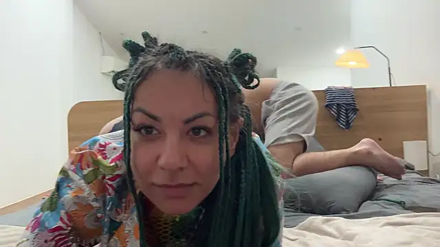 Snapshot of alpsXsiberia chatting on April 19, 2026, 6:43 pm alpsXsiberia online show from April 19, 2026, 6:43 pm