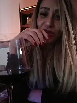anajulia10 online show from July 16, 2026, 2:06 am