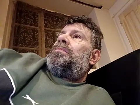 stud2512 online show from March 25, 2026, 9:32 pm