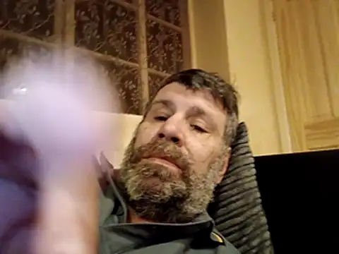 stud2512 online show from April 2, 2026, 8:39 pm