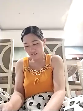 lris-Beauty77 online show from February 24, 2026, 11:25 pm