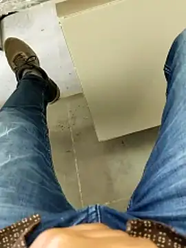 Snapshot of blackbeauty321 chatting on February 21, 2026, 4:57 am blackbeauty321 online show from February 21, 2026, 4:57 am