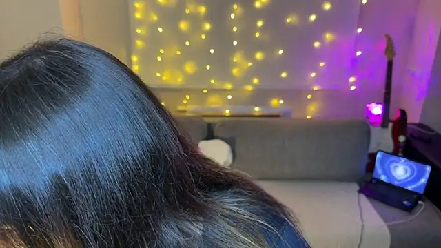 Snapshot of RiotKitten1 chatting on February 28, 2026, 10:22 pm RiotKitten1 online show from February 28, 2026, 10:22 pm