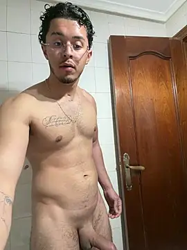 16jhefry16 online show from March 15, 2026, 2:34 pm