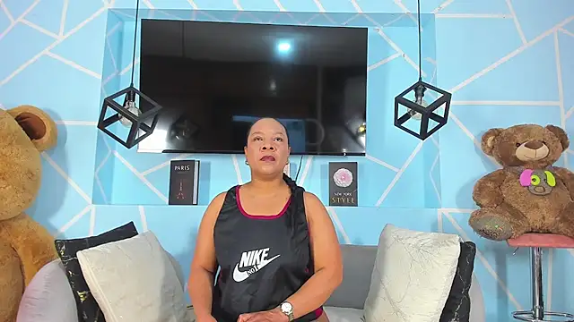 Snapshot of sharon_noa chatting on July 8, 2026, 2:32 pm sharon noa online show from July 8, 2026, 2:32 pm