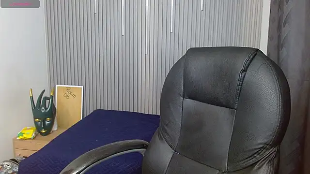 Julian Smith21 online show from April 16, 2026, 3:18 am