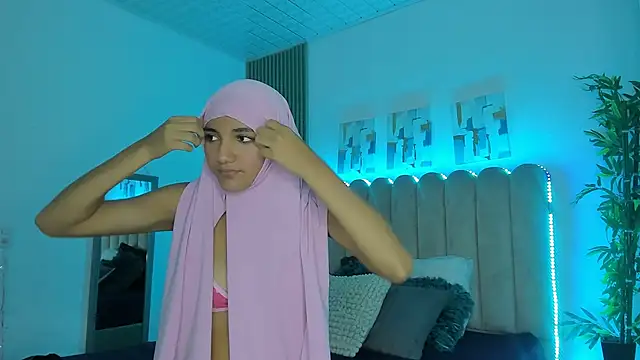 Natashax  online show from April 16, 2026, 8:09 pm