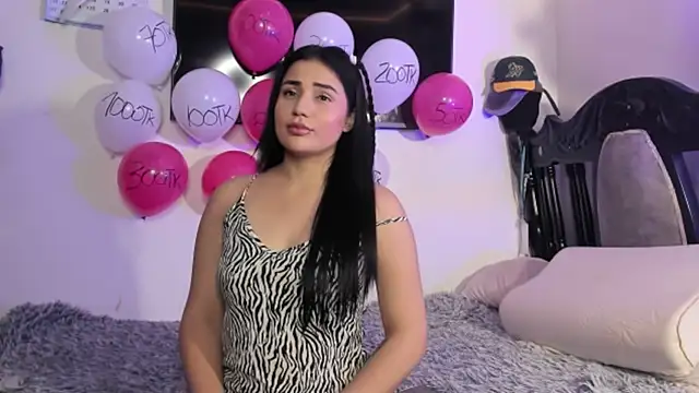 Snapshot of angelique_dubois chatting on March 3, 2026, 7:42 pm angelique dubois online show from March 3, 2026, 7:42 pm