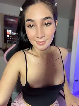 Snapshot of isa_hil chatting on May 26, 2026, 12:50 am isa hil online show from May 26, 2026, 12:50 am