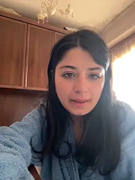 Snapshot of maryzoe05 chatting on March 27, 2026, 1:44 pm maryzoe05 online show from March 27, 2026, 1:44 pm