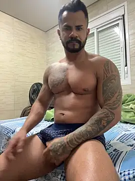 morenotatudo18cm online show from February 27, 2026, 3:28 am