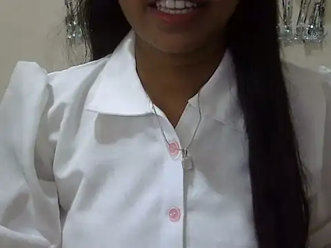 cute momo love online show from July 14, 2026, 5:34 am