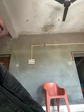 parth73637 online show from April 22, 2026, 6:16 am