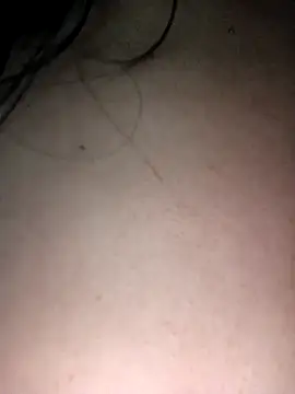 Snapshot of AppleMiel chatting on February 28, 2026, 10:44 pm AppleMiel online show from February 28, 2026, 10:44 pm