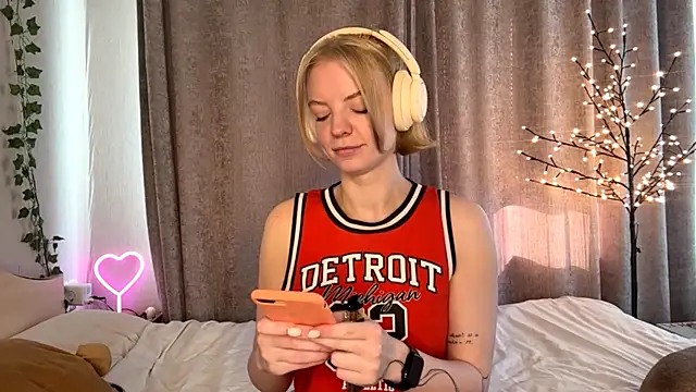 Marry Sornatiko online show from May 11, 2026, 3:18 pm