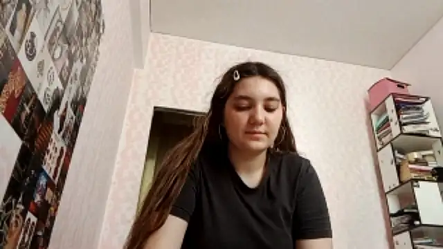 Snapshot of JanineThielman chatting on July 2, 2026, 8:20 am JanineThielman online show from July 2, 2026, 8:20 am