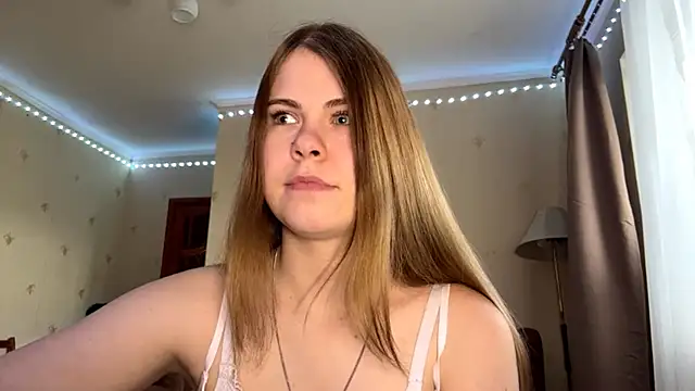 Amy Maev online show from April 14, 2026, 11:49 am