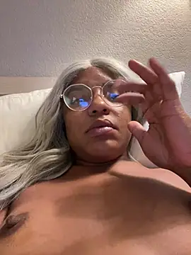 princessandthefootjob online show from April 30, 2026, 9:52 pm