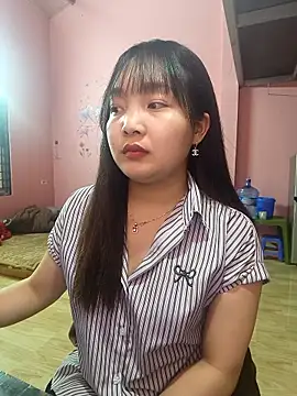 Myna5790 online show from April 5, 2026, 1:25 am