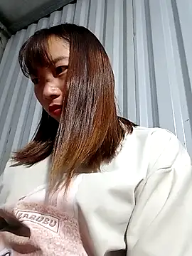 Xuka-xx online show from March 13, 2026, 1:12 am