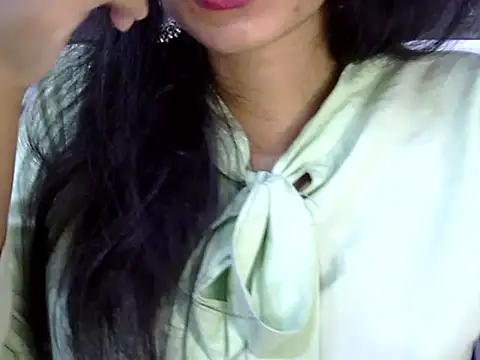 Neha Sharma2 online show from April 1, 2026, 1:23 pm