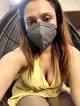 Snapshot of ChocoLustGirl chatting on April 5, 2026, 2:14 pm ChocoLustGirl online show from April 5, 2026, 2:14 pm