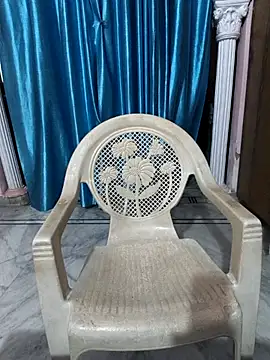 Moonae online show from April 16, 2026, 2:40 pm