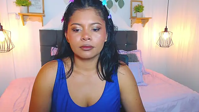 Emma hassani online show from February 28, 2026, 2:40 pm