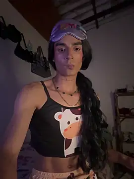Snapshot of Samyy_Saenz chatting on March 21, 2026, 4:17 am Samyy Saenz online show from March 21, 2026, 4:17 am