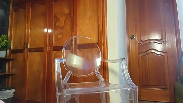 Noha  scott online show from April 10, 2026, 2:44 pm