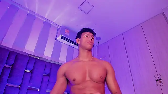 Snapshot of DomenicoRey chatting on February 27, 2026, 12:16 pm DomenicoRey online show from February 27, 2026, 12:16 pm