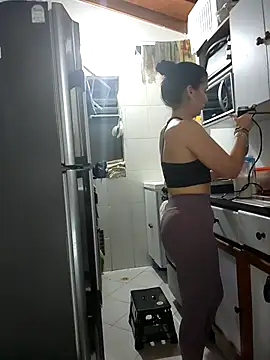 sashaaqueen online show from February 27, 2026, 4:45 am