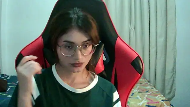 Snapshot of Sparkyvape chatting on February 26, 2026, 9:47 pm Sparkyvape online show from February 26, 2026, 9:47 pm