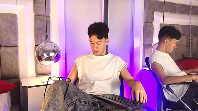 Austin Reedss online show from June 2, 2026, 1:35 pm