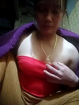 mami-rubi online show from March 5, 2026, 12:12 pm