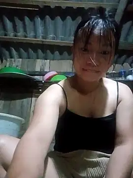 mami-rubi online show from April 15, 2026, 10:32 pm