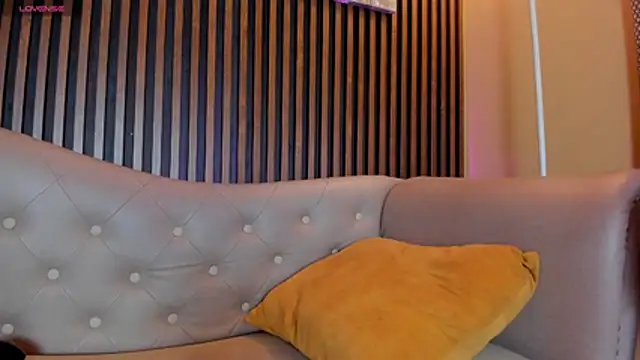 Elisasue online show from June 19, 2026, 8:51 am