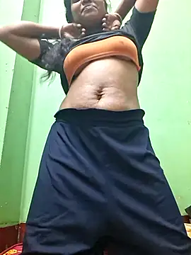 Snapshot of _Miss_Wednasday- chatting on March 1, 2026, 6:43 pm Miss Wednasday- online show from March 1, 2026, 6:43 pm