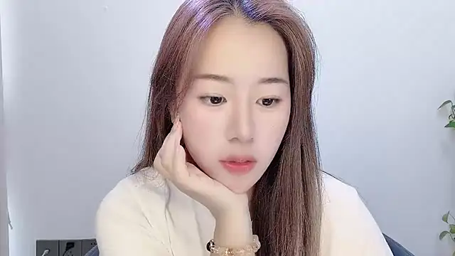 Baixi-01 online show from April 12, 2026, 4:28 am