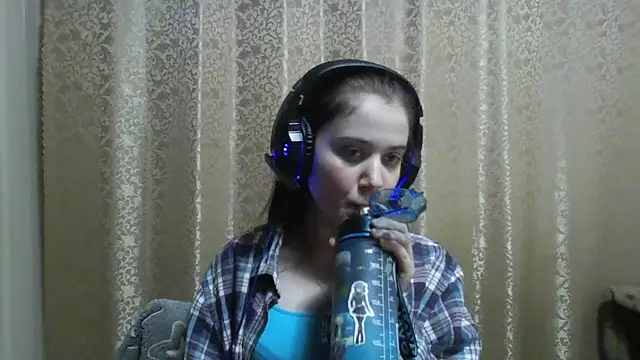 Snapshot of CarinaFolmar chatting on March 2, 2026, 3:08 pm CarinaFolmar online show from March 2, 2026, 3:08 pm