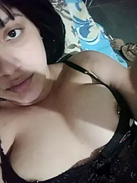 Snapshot of Scarlat777 chatting on June 7, 2026, 7:17 pm Scarlat777 online show from June 7, 2026, 7:17 pm