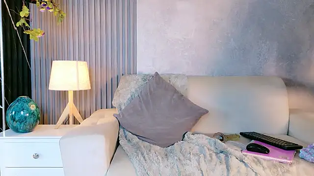 Jazmiin Evans online show from February 27, 2026, 8:09 pm