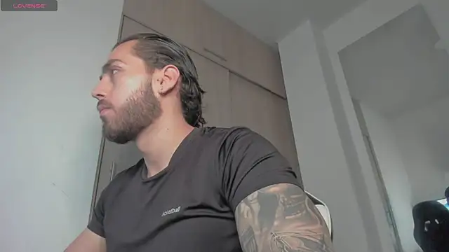 Axel  Blaze online show from June 19, 2026, 1:59 pm