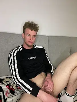 Dencchikk22 online show from May 15, 2026, 11:23 pm