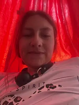 Snapshot of Alicia__1 chatting on May 26, 2026, 5:53 pm Alicia 1 online show from May 26, 2026, 5:53 pm