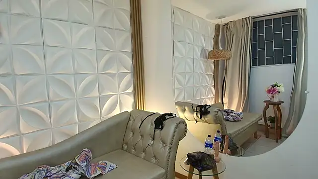 NaomiCampbell 7 online show from March 18, 2026, 3:31 am