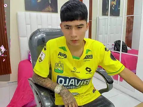 Thiago collinss online show from April 25, 2026, 10:40 pm