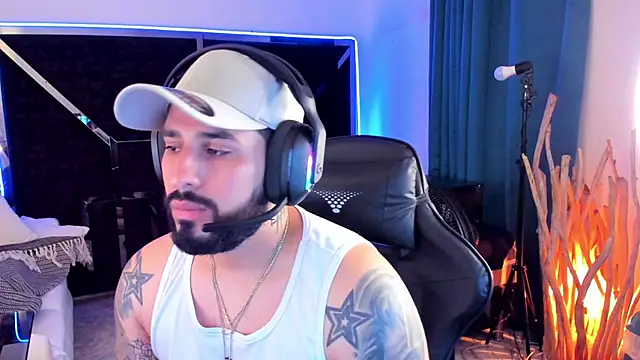 ostin-big21 online show from March 5, 2026, 2:29 am