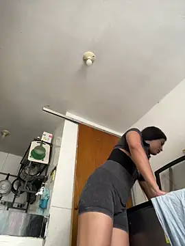 Misty-kat online show from April 14, 2026, 5:52 pm